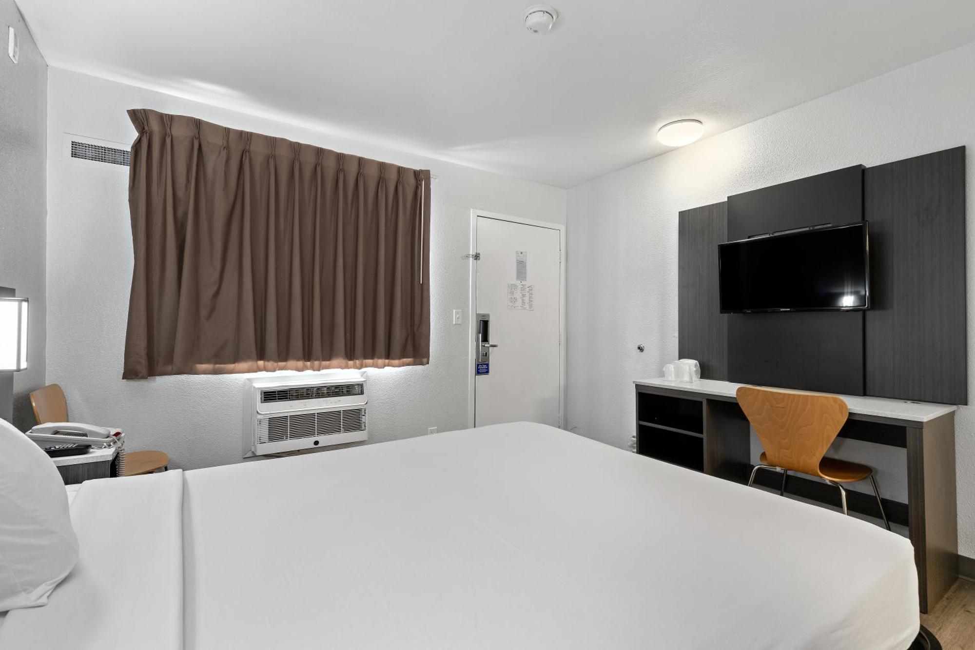 6-oceanside, Ca 3* Oceanside